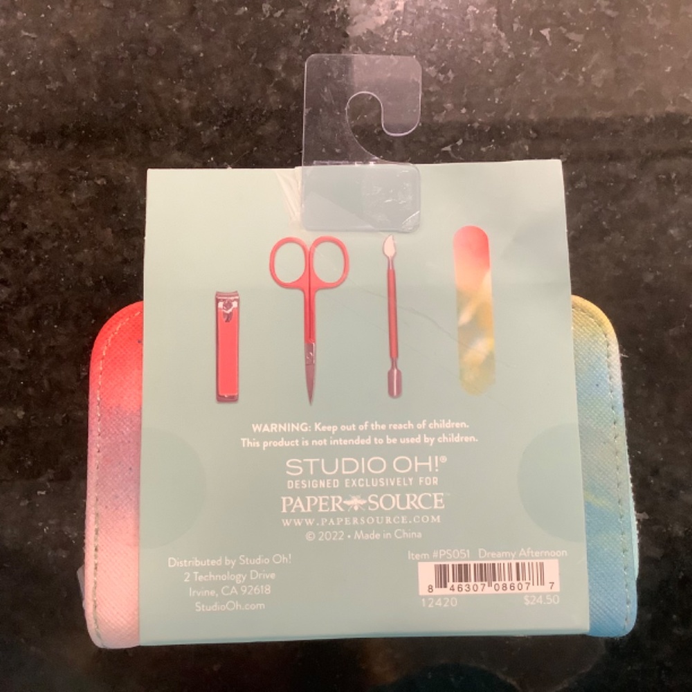 Manicure Set - Picture 7 of 7